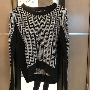 Lululemon 🍋 sweater, EUC